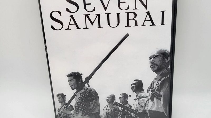 为了更好地选择教程，可以对比评测不同教程的优缺点。以下是一些对比评测的要点：